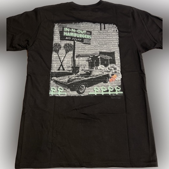 IN-N-OUT Burger T-shirt (brand new, never worn) - Picture 2 of 4